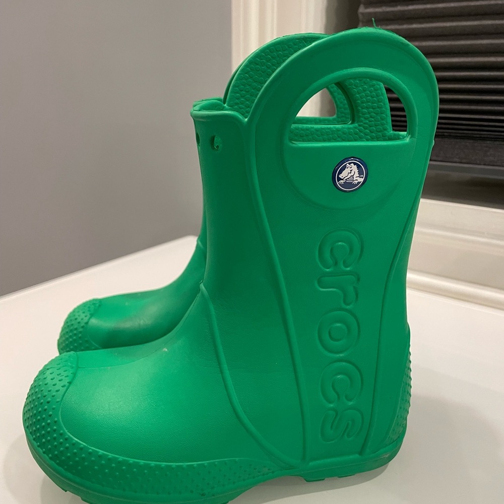 CROCS Green Rain & Snow Boots with Easy Pull Handles